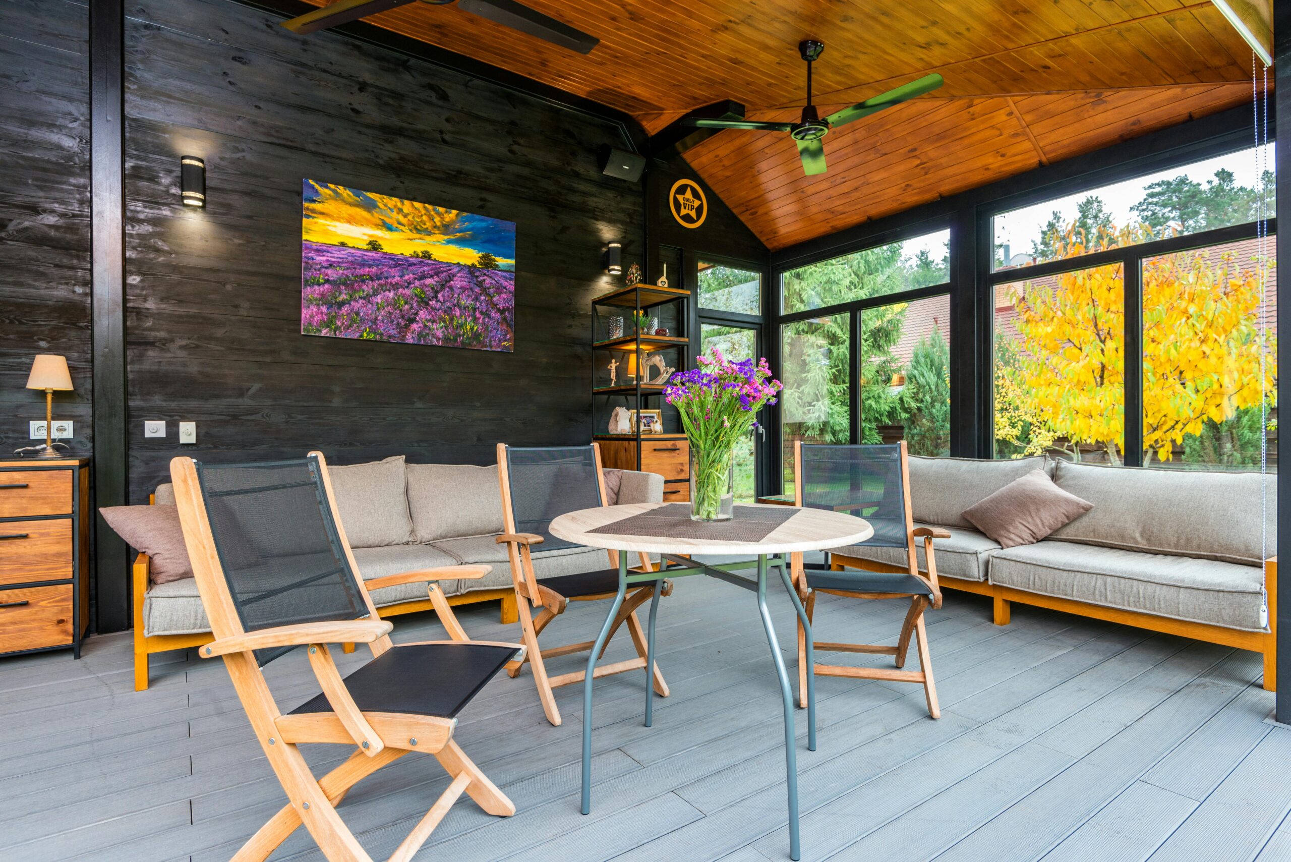 Summerhouse Interior